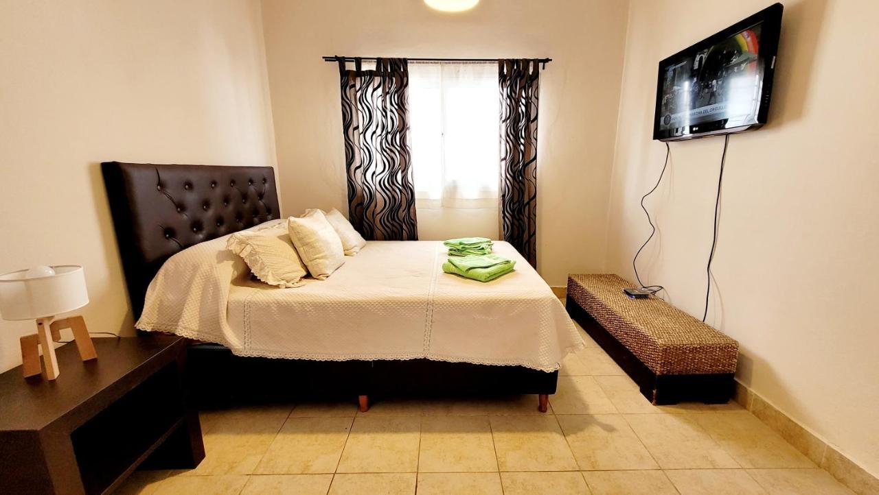 Victorino House En El Cerro De Las Rosas Con Cochera Cordoba Bagian luar foto
